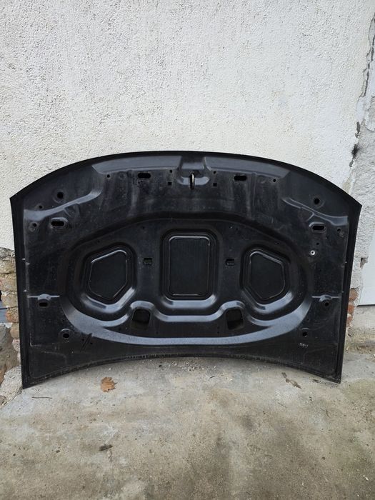 Dacia Duster 10-17 преден капак