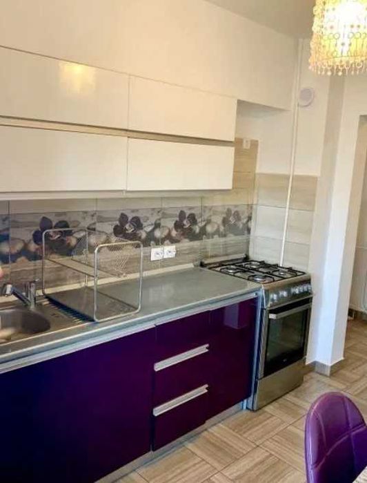 Дава се под наем Тристаен апартамент в Пловдив, Център - 79 кв.м за 229.5 € - Снимка #2