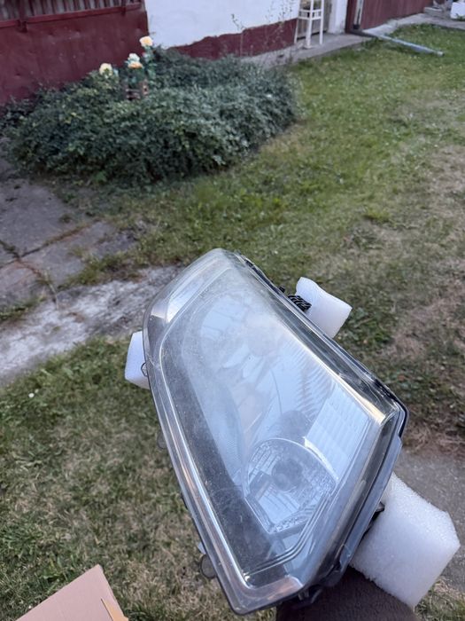 Far dreapta Dacia Logan 2