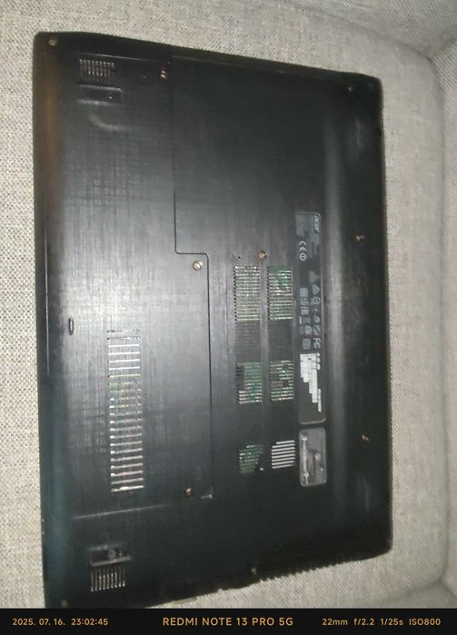 Laptop Acer Aspire E5-575, I3-6100, 6Gb Ram, SSD 240 Gb, baterie nouă.