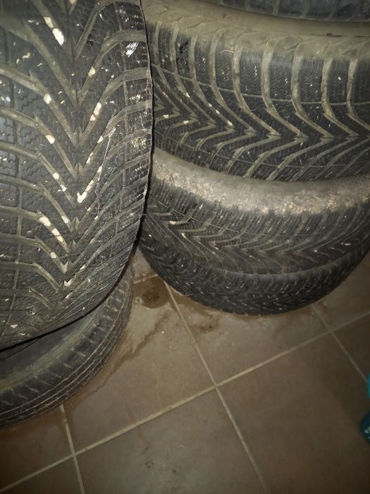 Vand  anvelope iarna 205/55/16 M+S Vredestein