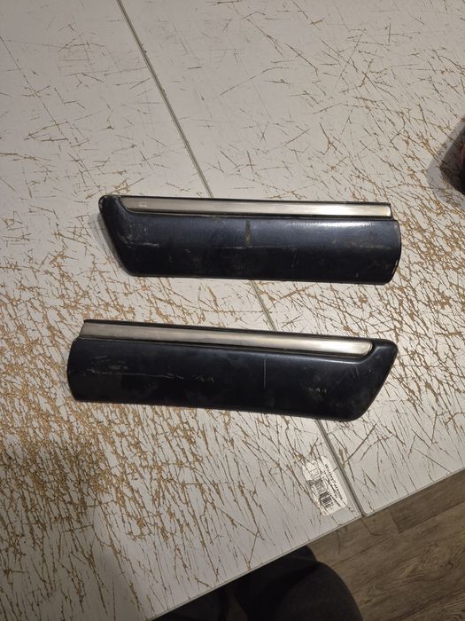 Молдинги на крыло w210