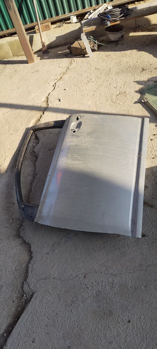 Тойота Авенсис 2006