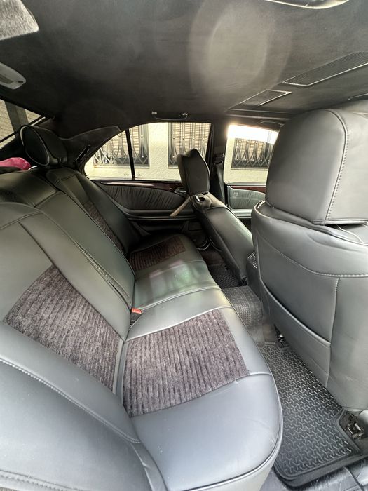 Продаю свой мерседес W210