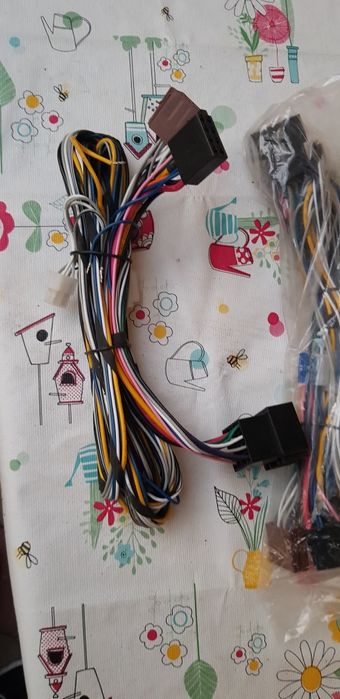 Cabluri pentru radio auto