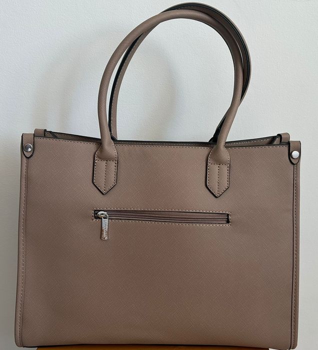 Продам сумку в новом состоянии