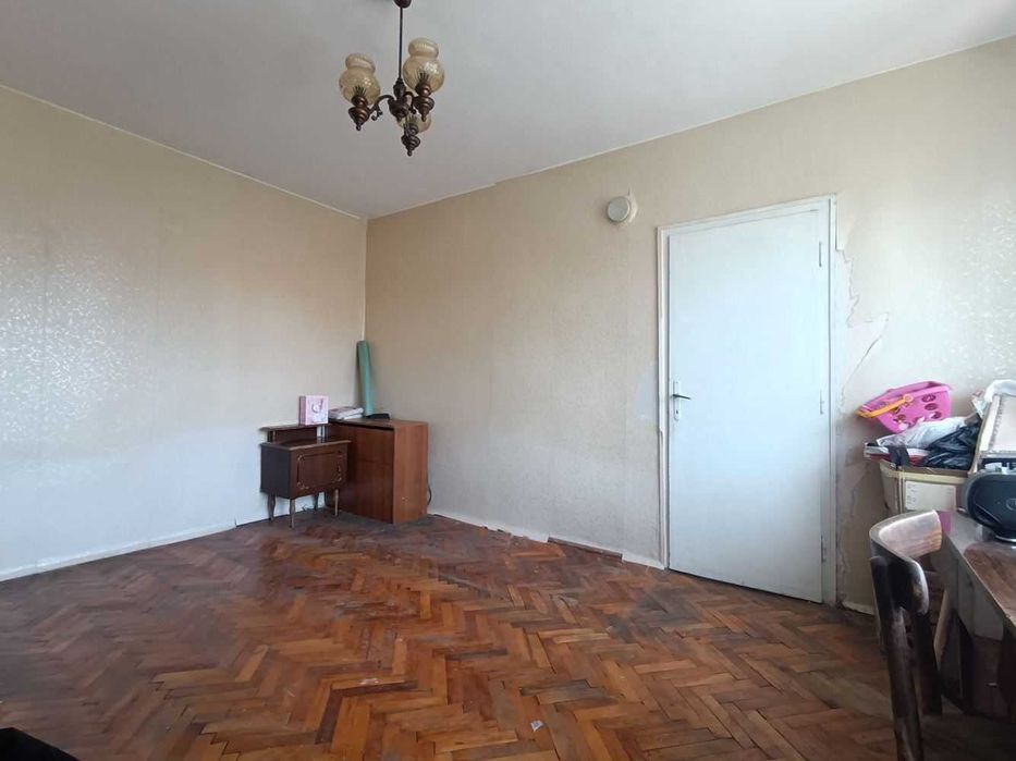 Продава се Двустаен апартамент в Велико Търново, Център - 65 кв.м за 699 €/кв.м - Снимка #3