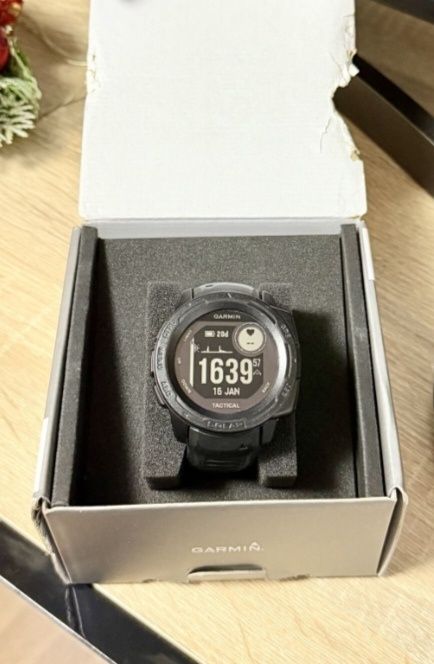 Ceas Garmin instinct