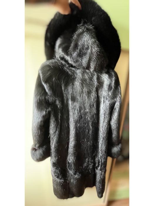 Шуба нутрия с капюшоном