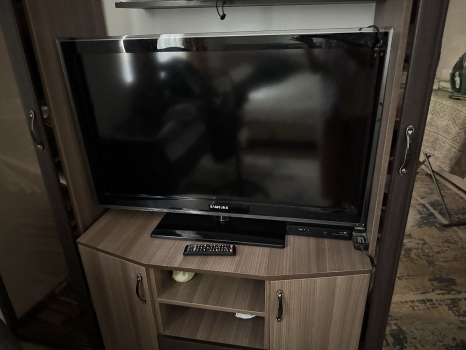 Продам телевизор бу