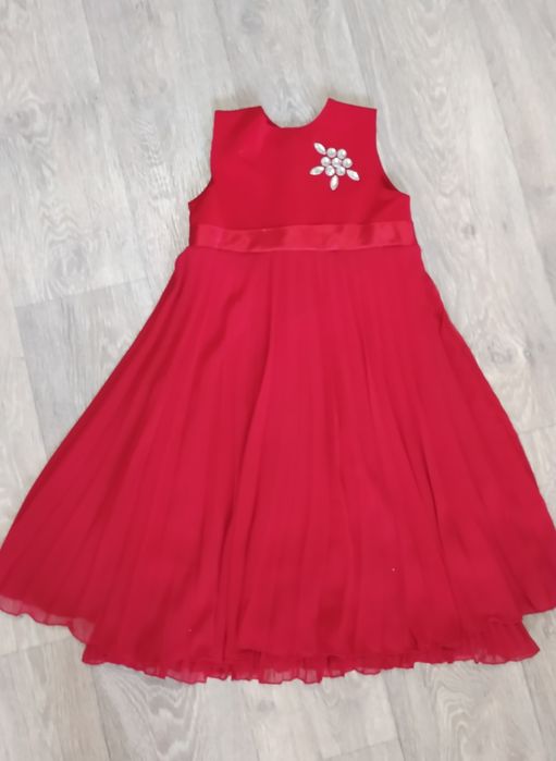 Платье для девочек. 6-7 лет.