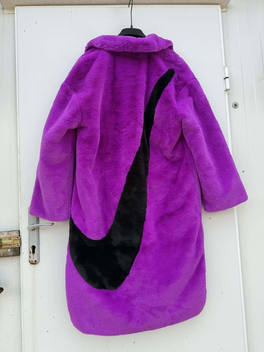 Nike Teddy Bear уникално дамско пролетно палто Л размер Ново