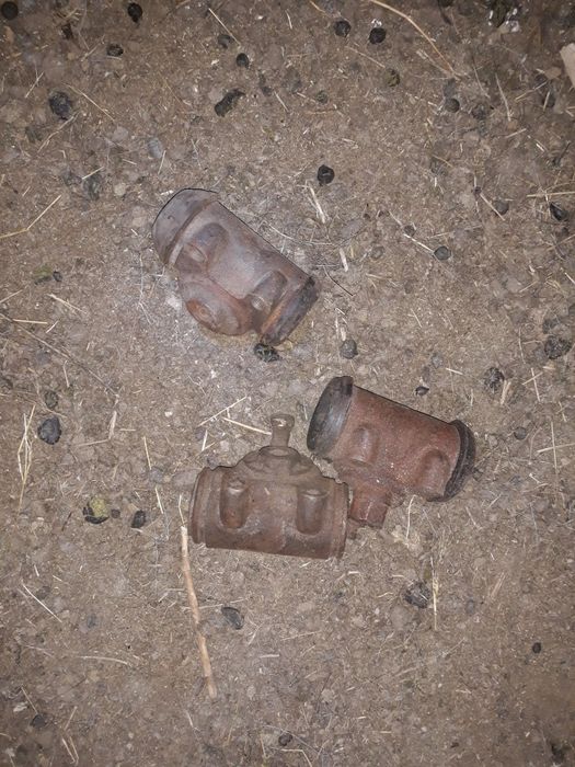 Продам запчасти на газ 53