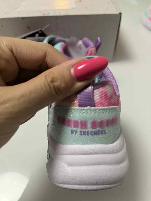 25 и 26 номер Детски обувки и сандали Skechers различни