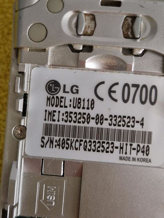 Telefon lg U8110