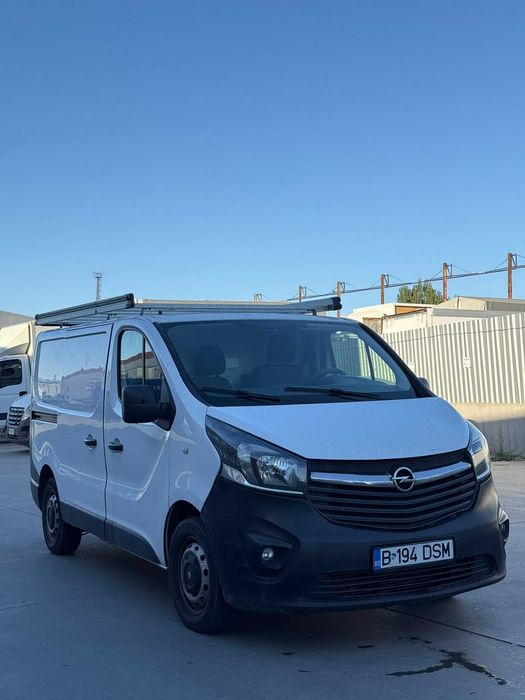 Opel Vivaro 1.6 CDTI 116CP 2015 L2 - 6 m3, economic, acte la zi