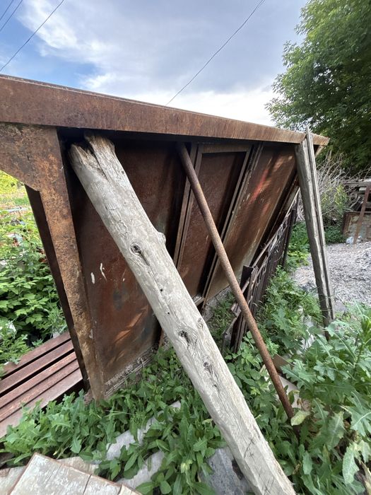 Продам Ворота для гаража