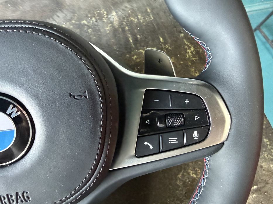 Volan M BMW G30/G20 cu padele nou