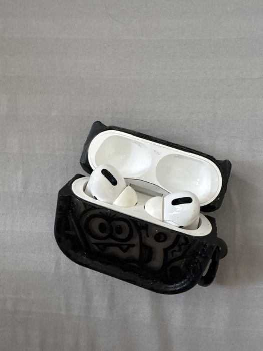 Airpods pro 1 поколения