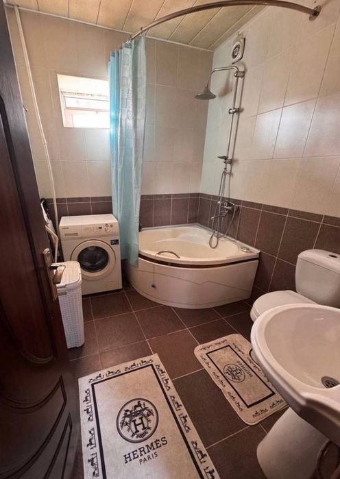 Срочно Продаётся Ракат 3/1/4 с мебелью техникой ремонт средний !