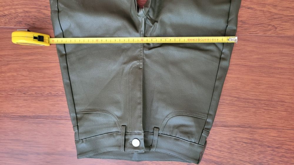 Pantaloni cerati