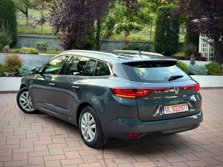 RENAULT Megane 2022 — imagine 4