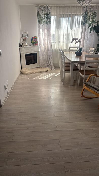 Casă de închiriat