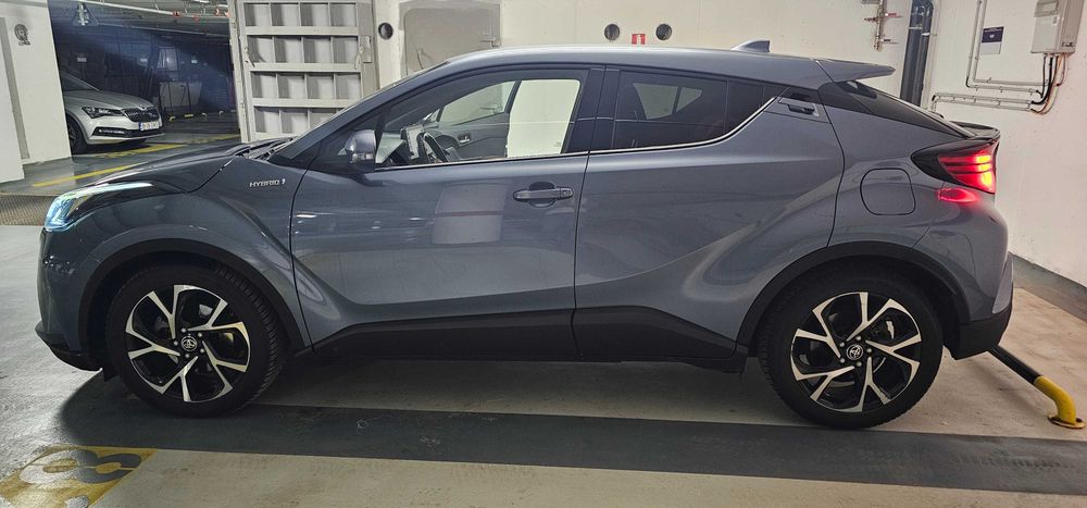 Toyota C-HR 2.0 VVT-i Dynamic (184CP) - Hybrid - Automata (e-CVT)