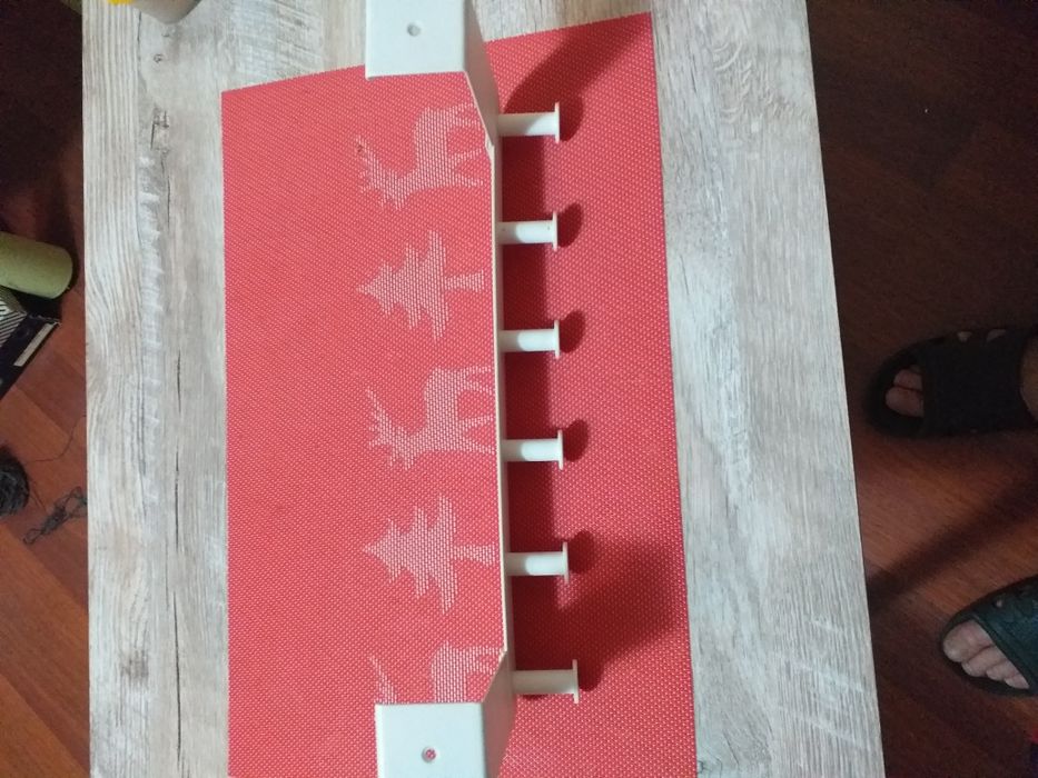 Вешалка на дверь.