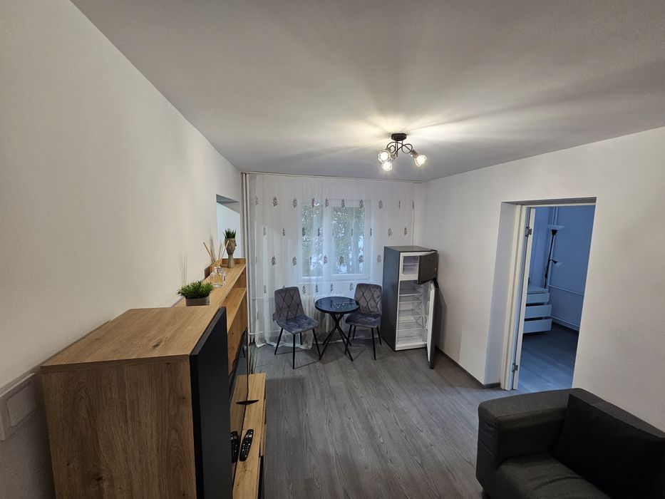 Apartament de inchiriat!