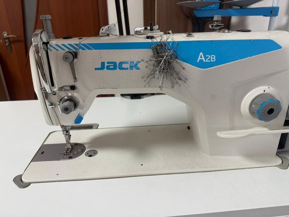 Швейная машинка janomi