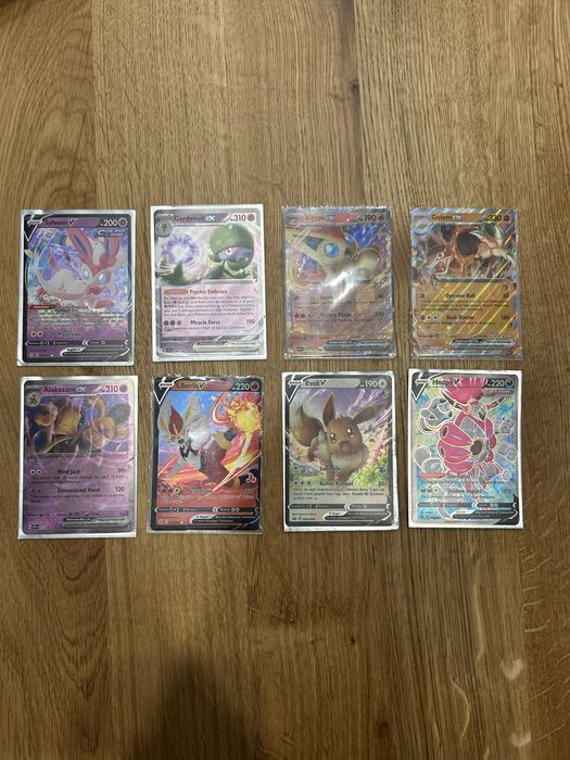 Carti pokemon rare