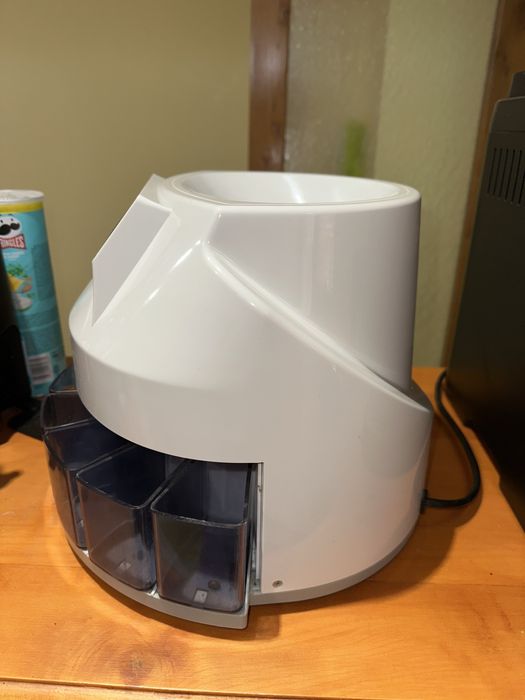 Монетоброячна и сортираща машина броене монети стотинки