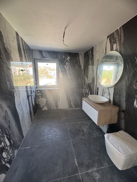 Constructii case la rosu sau la cheie si tot ce tine de constructii