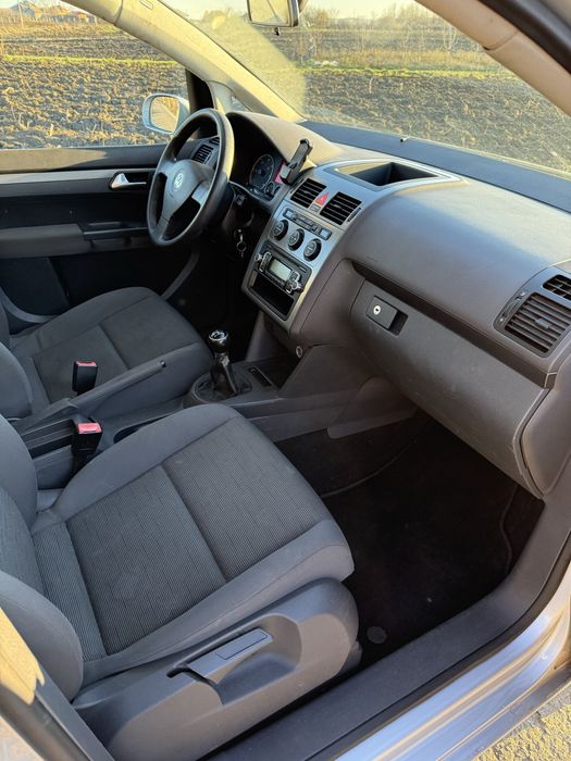 Volkswagen Touran 1.9 TDI An 2009