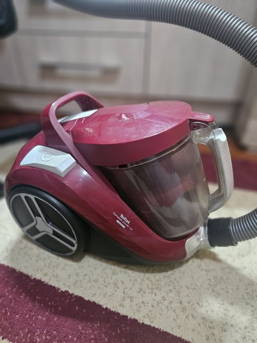 Пылесос Tefal XXL.  В отличном состоянии