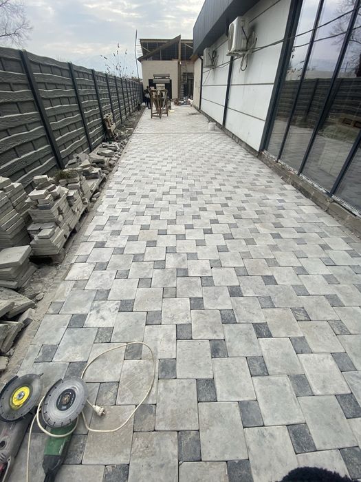Укладка брусчатки 1500