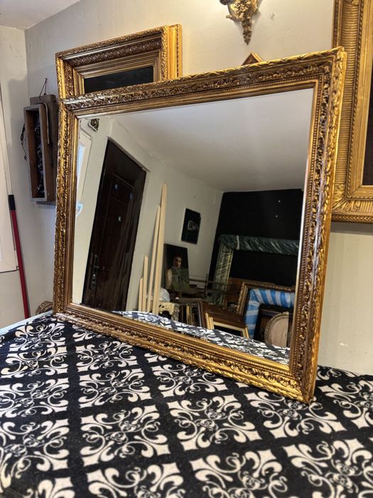 Oglindă rama veche , restaurată, poleită schlagmetal