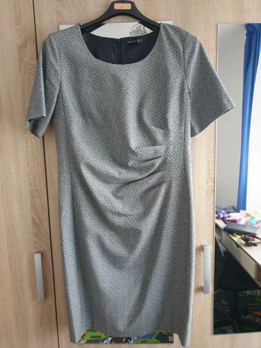 Rochie eleganta ascunde burta