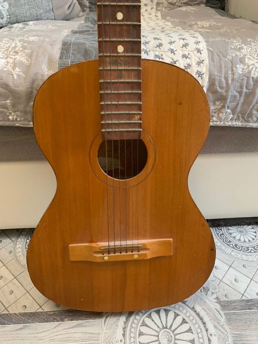 Гитара акустическая семиструнная