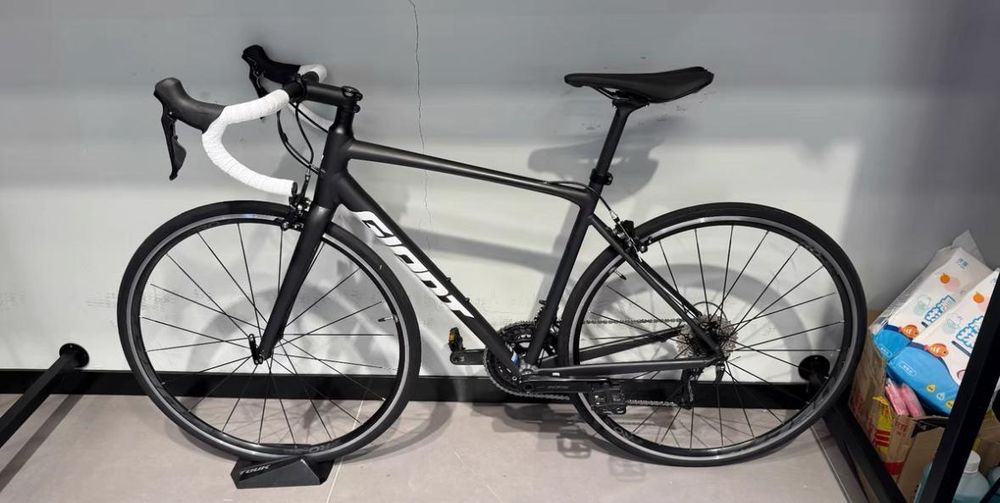 Велосипед GAINT Contend 0