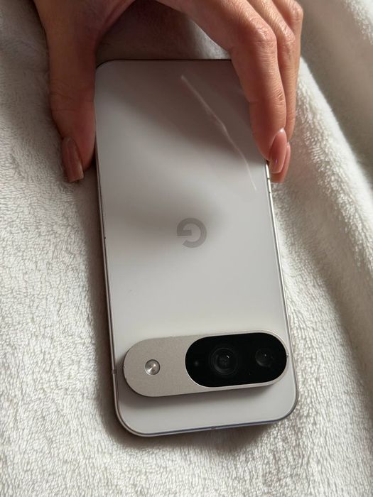 Google Pixel 9 12/128 6,3 дюйма