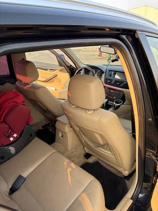 BMW X1 2010 — imagine 4
