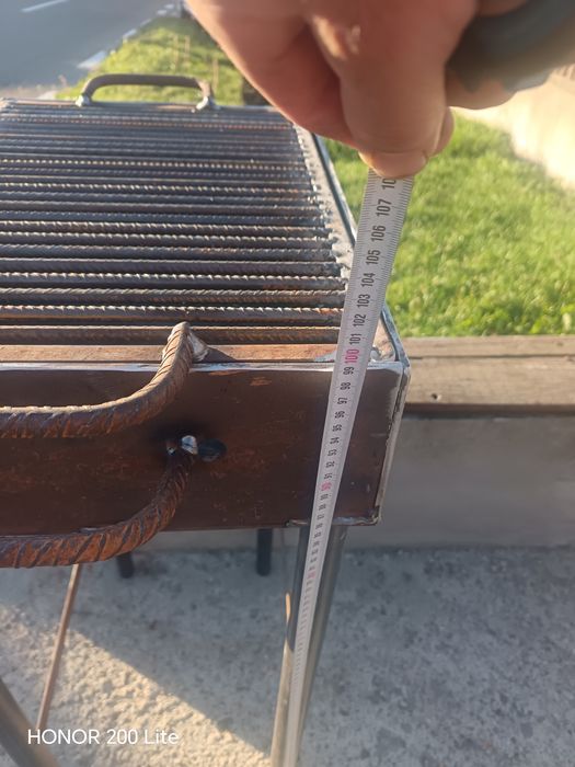 Vând grătar din tabla de 5 mm