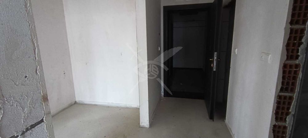 Продава се Тристаен апартамент в Пловдив, Остромила - 100 кв.м за 1395 €/кв.м - Снимка #3