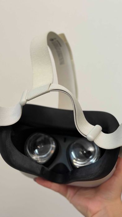 Oculus Quest 2 128GB | Cablu PC + încărcare lung | Stare foarte bună