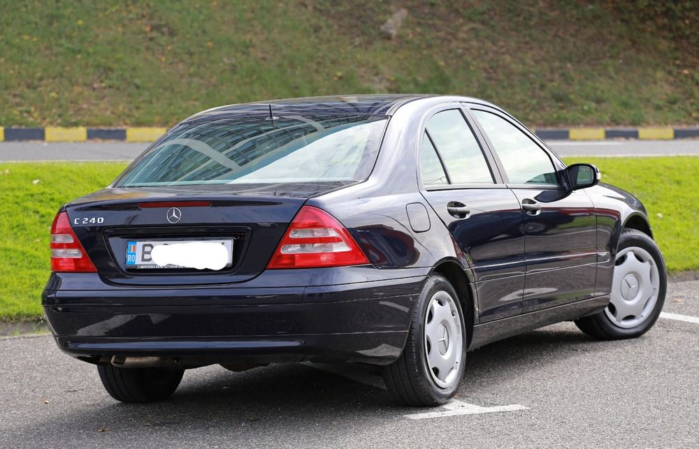 Mercedes W203 C240 V6  2.6 benzina 170CP 33.000Km  Varianta Classic