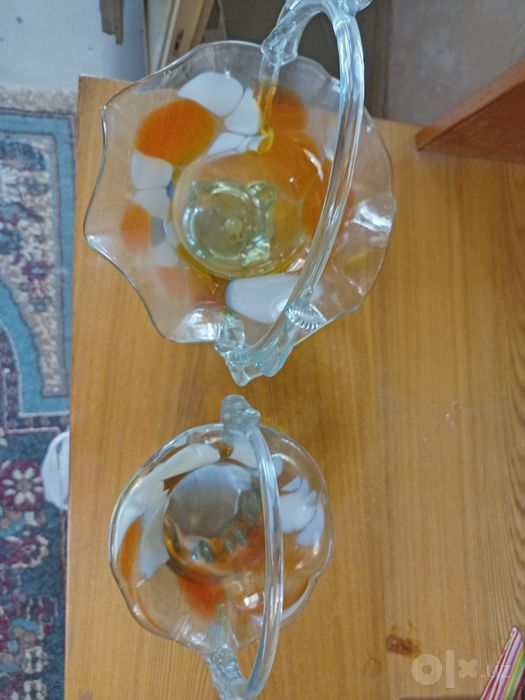 Стеклянные ваза и конфетницы(салатницы)