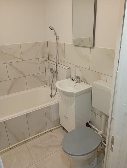 Apartament de închiriat