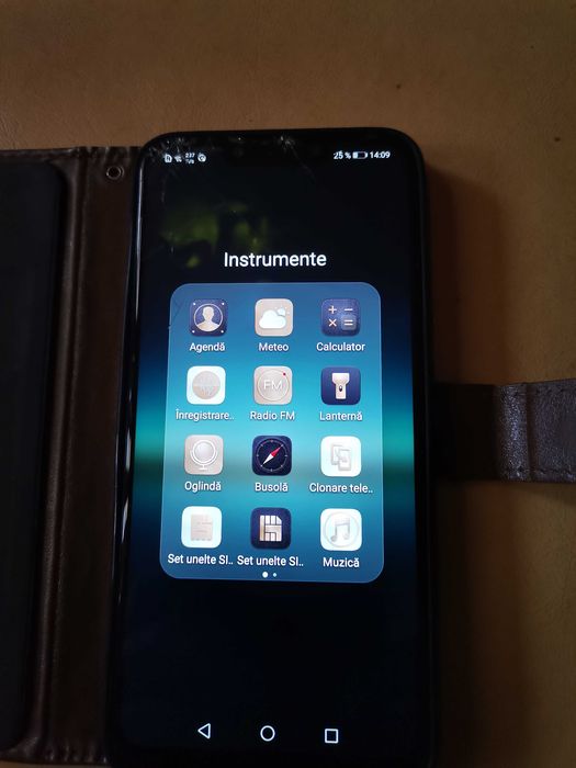 Huawei P20 Lite cu husă tip carte